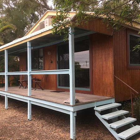 Moore Park Beach Huts Bundaberg Eksteriør bilde